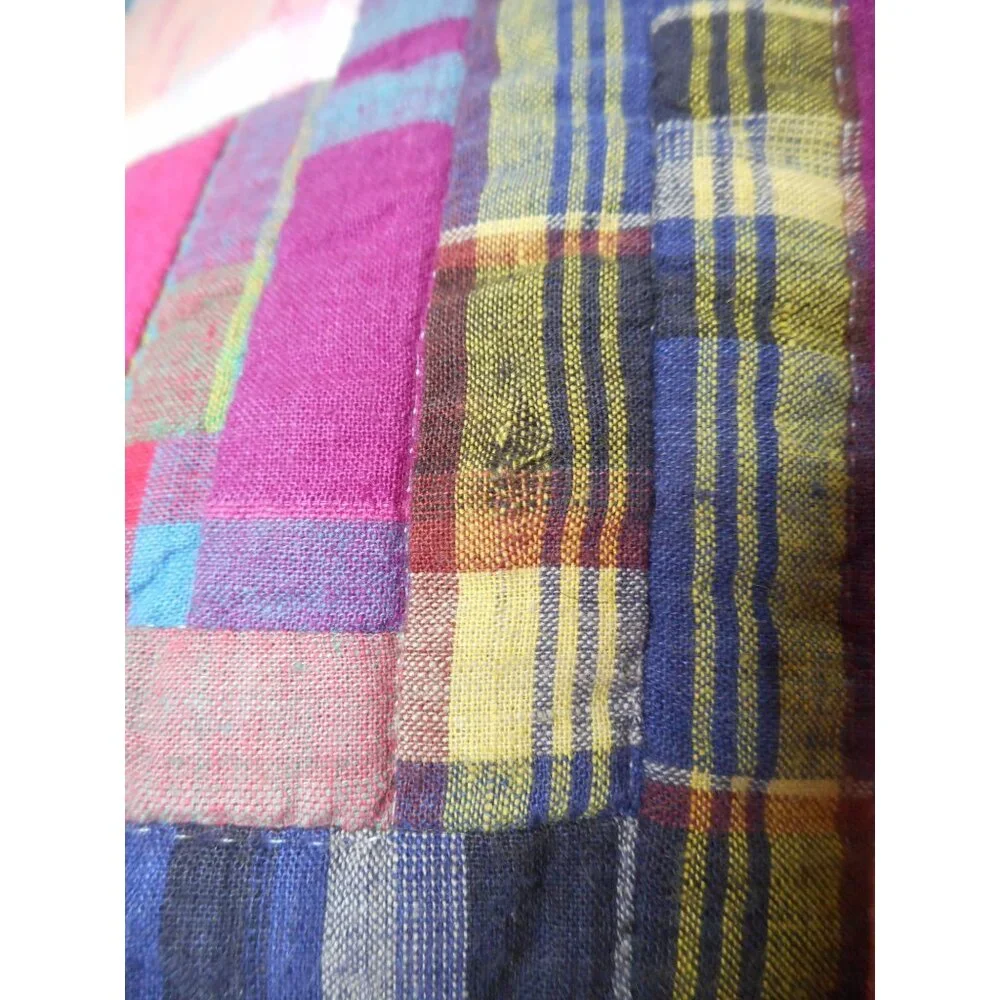 Vintage 1992 Quilted square wall hanging Cabins In Madras Estate Find Multicolor